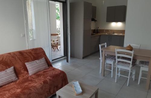 La Guillotiere Apartment | KEROPAL