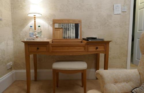 Axminster Hotel | Kerrington House