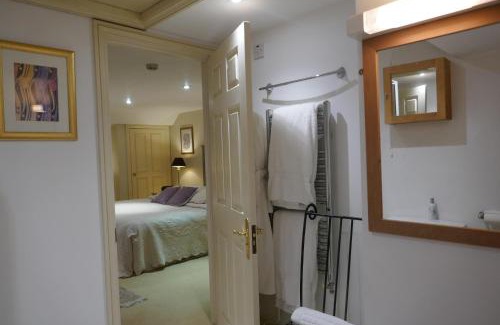 Axminster Hotel | Kerrington House