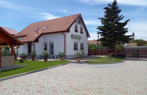 Hegyko Apartment | Kertész Apartmanok