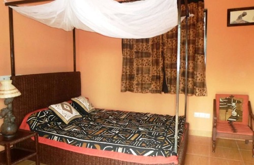 Lome House | Keryvonne