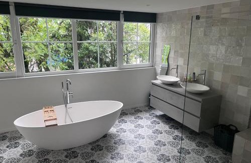 Bruggenmors Villa | Kess Maison, Gehele villa met SAUNA en dakterras Enschede