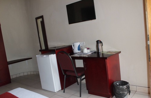 Maun House | Kessas Holiday Home