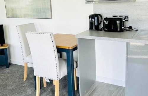 Welney House | Kestral Fishing Lodge - Sleeps 2