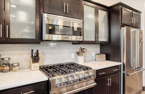 Park City Apartment | Kestrel by Avantstay Close to the Ski Slopes in This Majestic Home in Park City