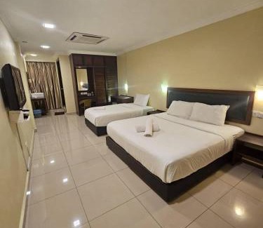 Parit Raja House | Kesuma Villa Parit Raja