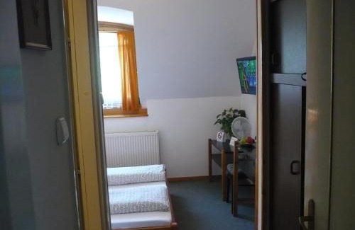 Budakeszi House | Keszi Panzió