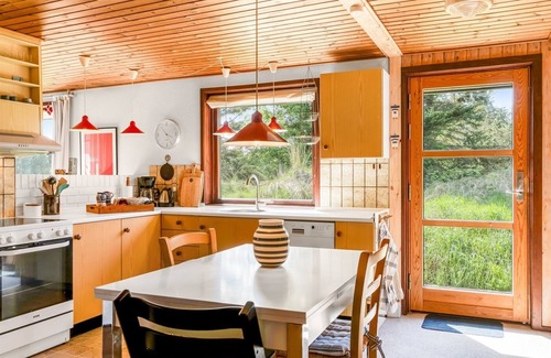 Grønhøj Cottage | “Kettruply”: Secluded idyll 700m from the beach