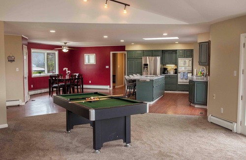 Hammondsport House | Keuka Glory-A beautiful home overlooking Keuka Lake!