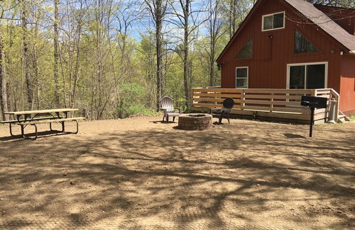 Penn Yan Cabin | Keuka Hydaway Charming Cabin in a Quiet Setting