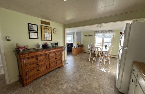 Town of Milo Cottage | Keuka Lake East Side Cottage with walk in beach