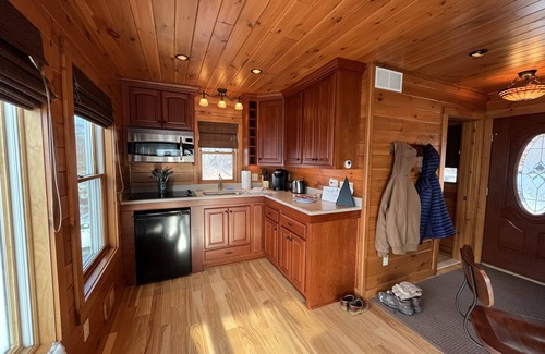 Dundee House | Keuka Lakefront Getaway with private beach and amazing waterfront views