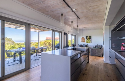 Keurboomstrand Villa | Keurbaai Cottage - Two Bedroom Villa, Sleeps 4