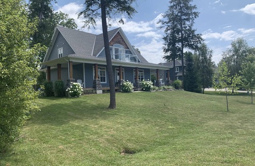 Bayfield House | Kew Cottage - Town of Bayfield