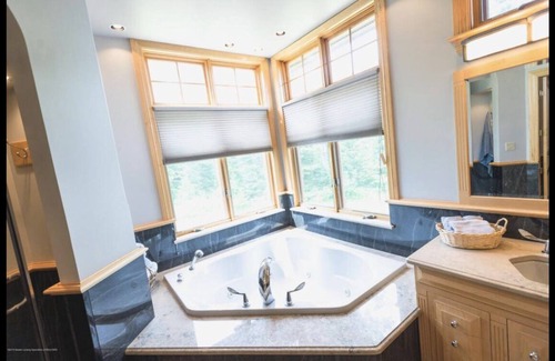 Allouez Other | Keweenaw Castle Resort: Grand Suite
