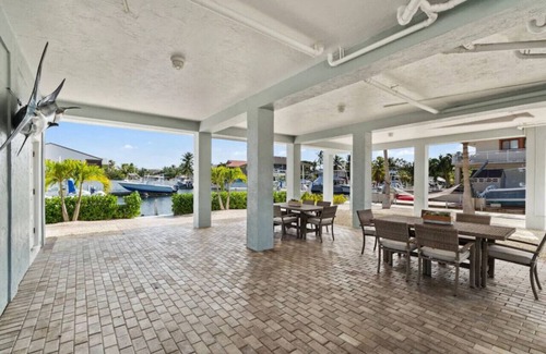Key Largo Apartment | Key Largo Ocean Shore Villa 2 with pool & boat slip