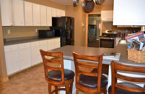 Keystone House | Keystone Crossing | 3 Bed, 2 Bath