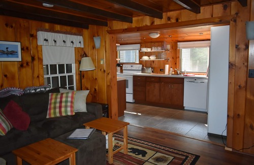 Center Lovell Cottage | Kezar Lake Waterfront Cottage Fully Booked. See our Other Listing, # 305700.