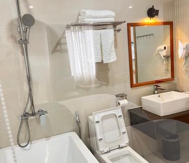 Kon Tum Hotel | Khách sạn Xà Nu
