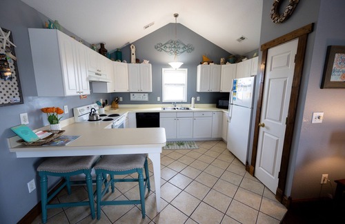 Kitty Hawk House | KH205- Oceanside Cottage w/Direct Beach Access & Great Views- Pet Friendly!