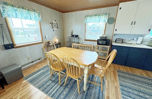 Sea Retreat House | KH4300- Just 50 Feet to The Beach! 3 Bedrooms and Community Pool.