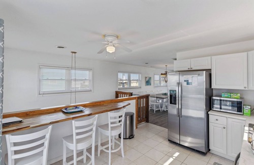 Sea Retreat House | KH4411, Fire Pit, Pets! Fantastic Ocean Views, Pool, Crow's Nest, Decks