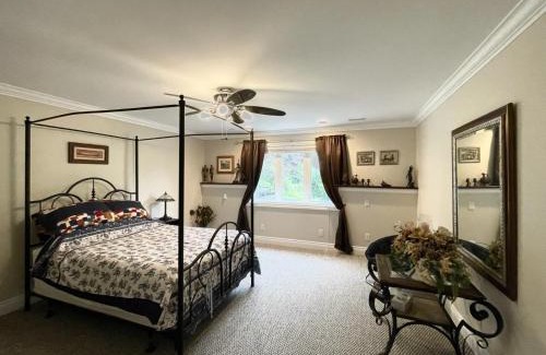 Hamilton Township House | Khan’s Resort