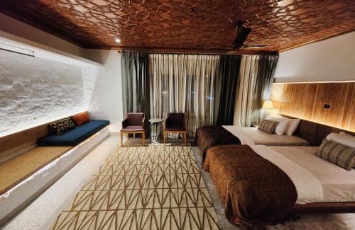 Srinagar House | Khanda Kothi