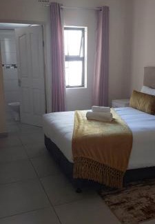 KwaDukuza House | Khanyisa Accommodation Services