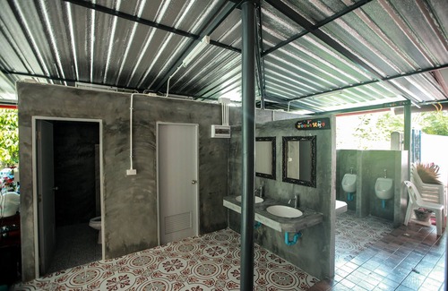 Klaeng Hotel | Khao Hin Tang Resort