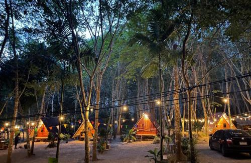 Ban Ta Khun House | Khao Phang Camping