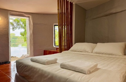 Khanong Phra Hotel | Khao Yai Lake Hill Resort