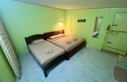 Khlong Sok Bed & Breakfast | Khaosok Happy House