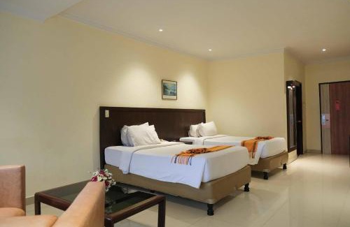 Parapat Hotel | Khas Parapat