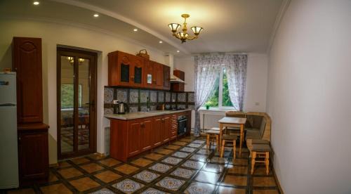 Snidavka House | Khata Lisnyka