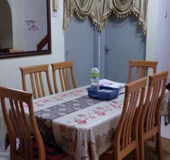 Kawasan Perindustrian Chendering House | Khattys stay