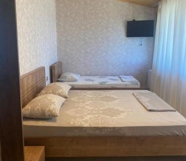 Azerbaijan Hotel | Khazri Qonaq evi/Guest House