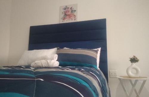 Taung Station Apartment | Khetshane Consortium private park and restaurants