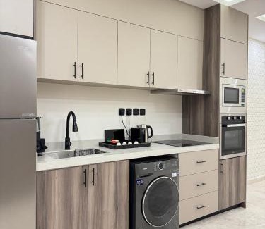 King Abdul Aziz Road Apartment | Khozama Living 2 - Alnahda