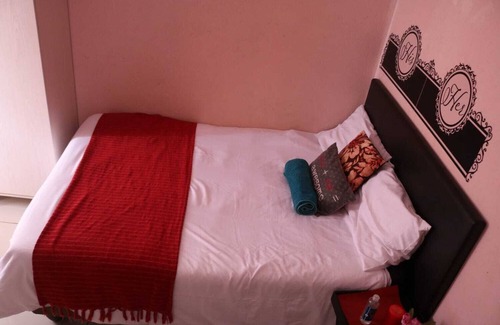 Acornhoek Cabin | Khutsong Lodge