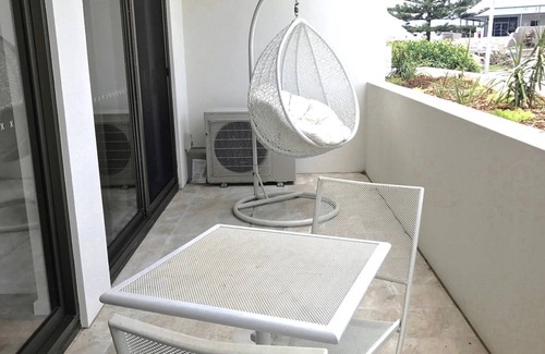 Kiama Apartment | Kiama Executive - sea views at Surf Beach