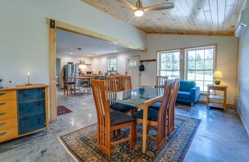 Himrod Cabin | Kick back and relax in this calming, stylish space!