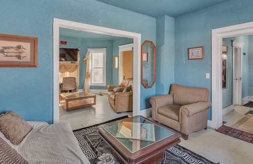 Kalamazoo House | Kick Back in Kalamazoo! Pet Friendly! by RedAwning
