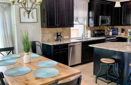 College Park House | Kid-Friendly Beautiful Home in Conroe/The Woodlands