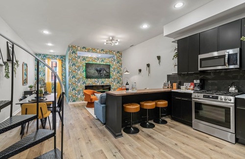 Old City Condo | Kid Friendly Old City | Parking + Roof Deck
