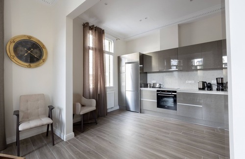 Plaka Apartment | Kidathinaion 3 (right)
