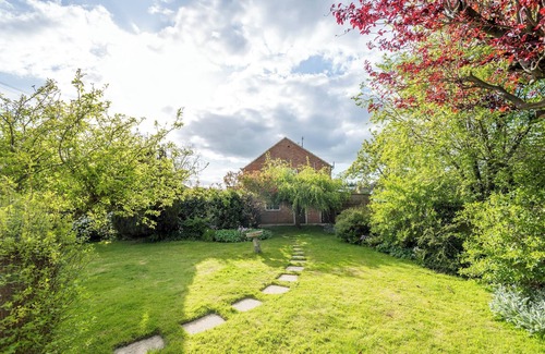 Kidlington House | Kidlington 3 BR House & parking & large garden