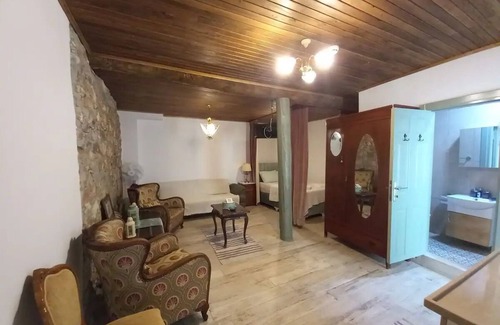Ayvalik City Center House | Kidoni Macaron Guesthouse