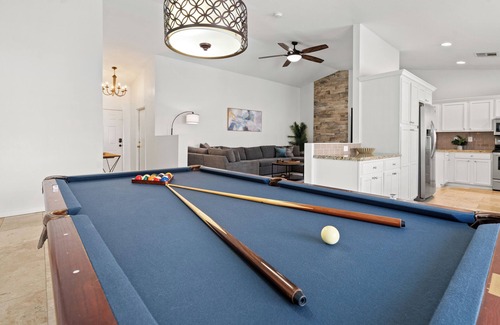 Sunset Ridge House | Kierland-Scottsdale Quarter Area-Free heated pool-Spring Training-pool table