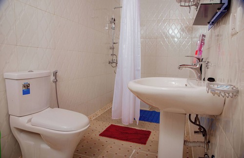 Gisenyi Hotel | KIGUFI HILL HOTEL